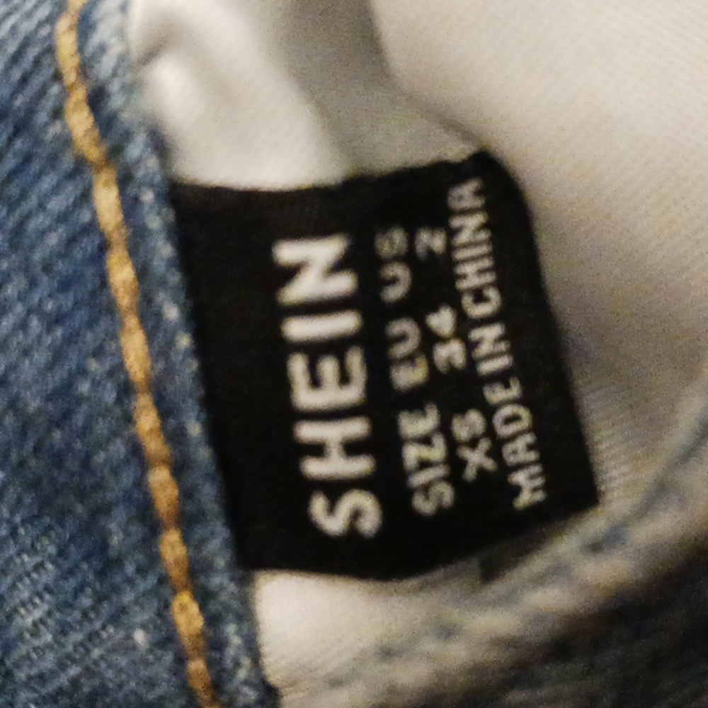 Jeans - Picture 2 of 3